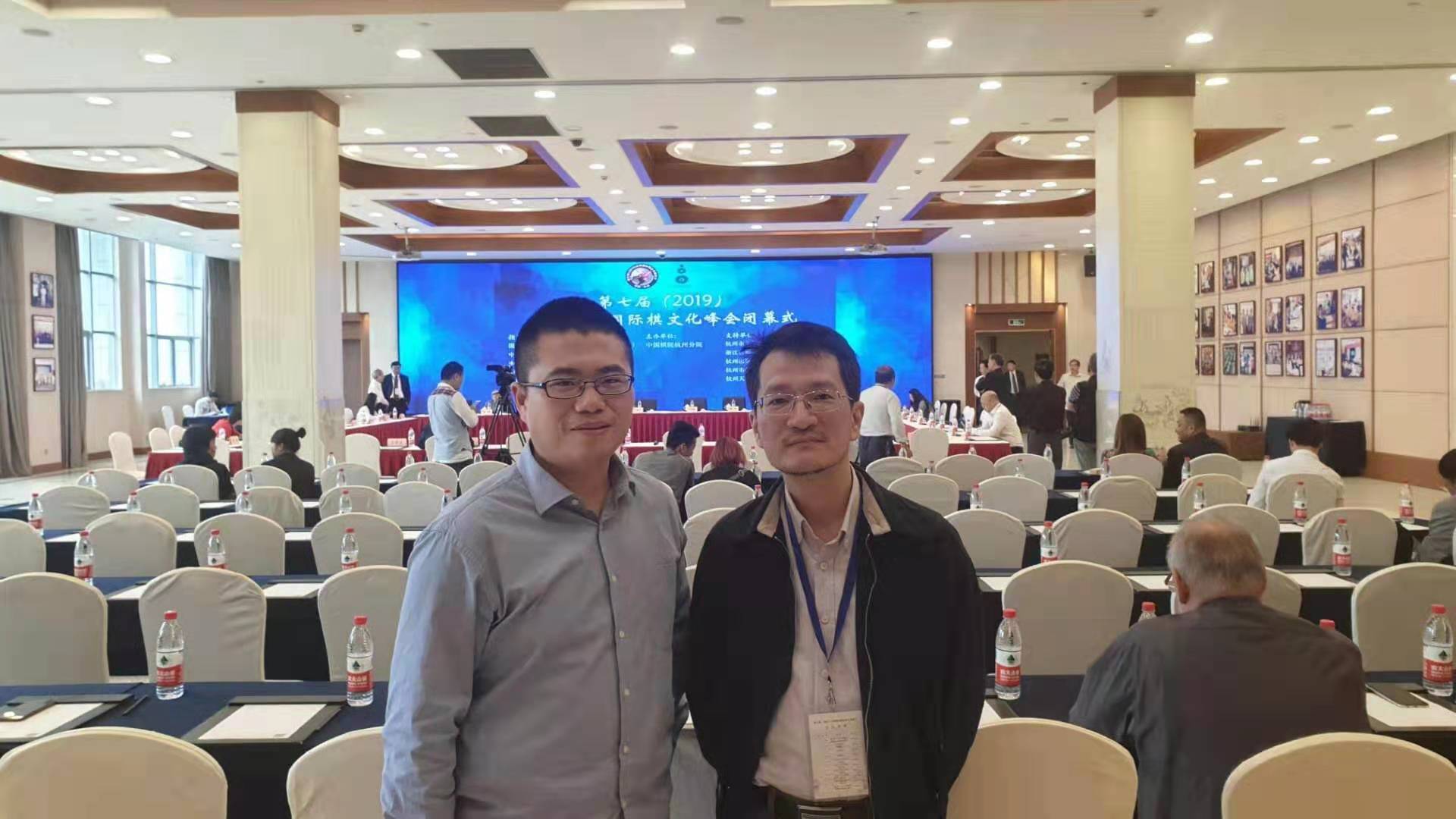 Wang Ge with Xiangqi activist Yang Bowei (co-author of the first Xiangqi Dictionary)