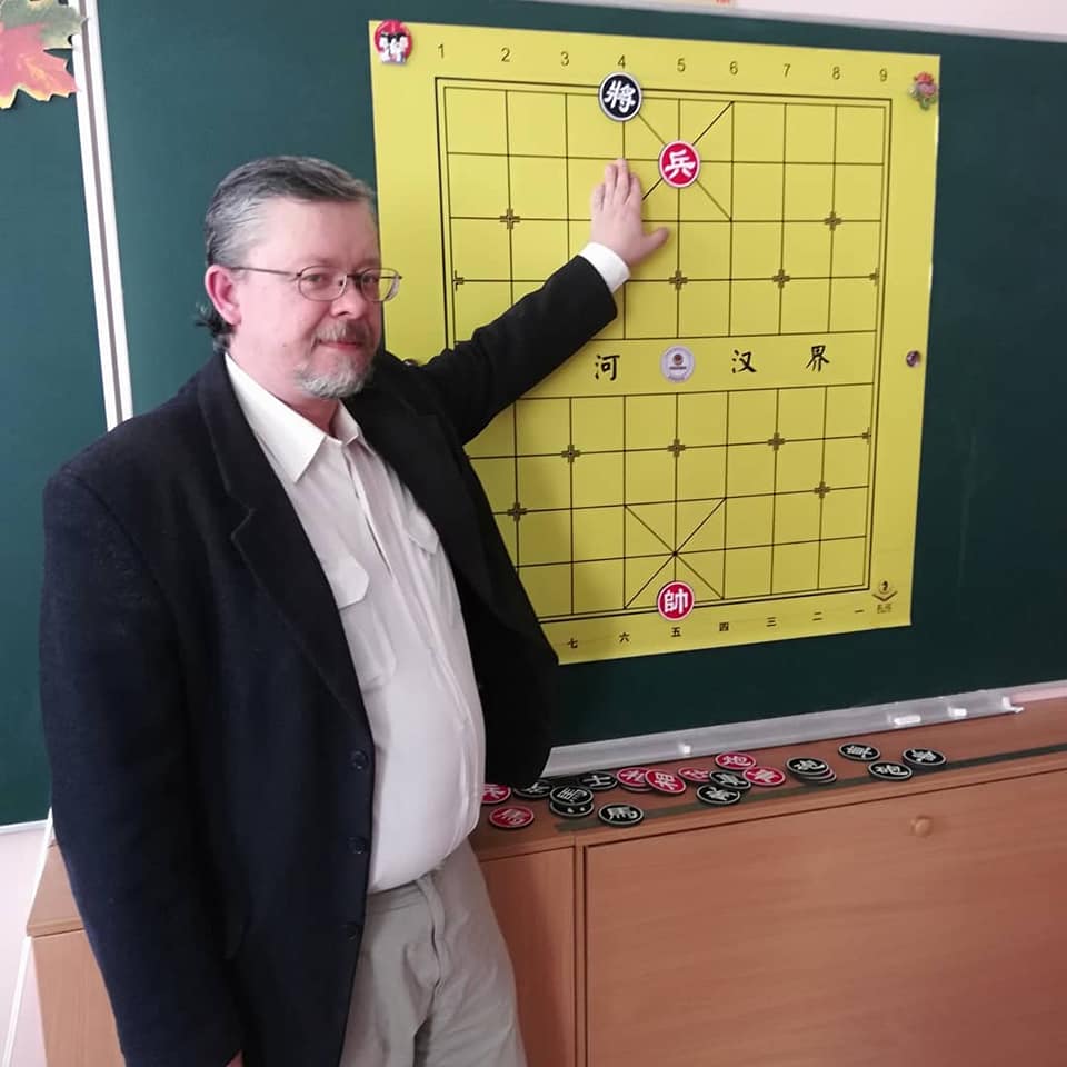 Teaching Xiangqi in Belarus 01